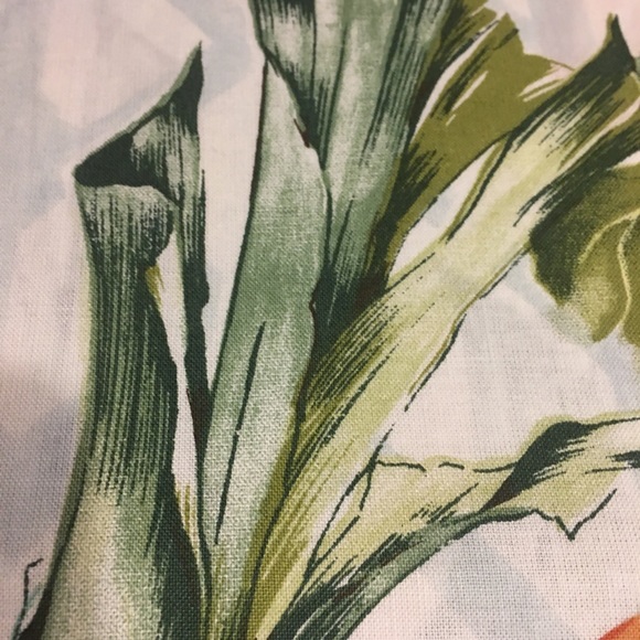 Vintage WC Designs garden oblong tablecloth - Picture 8 of 13